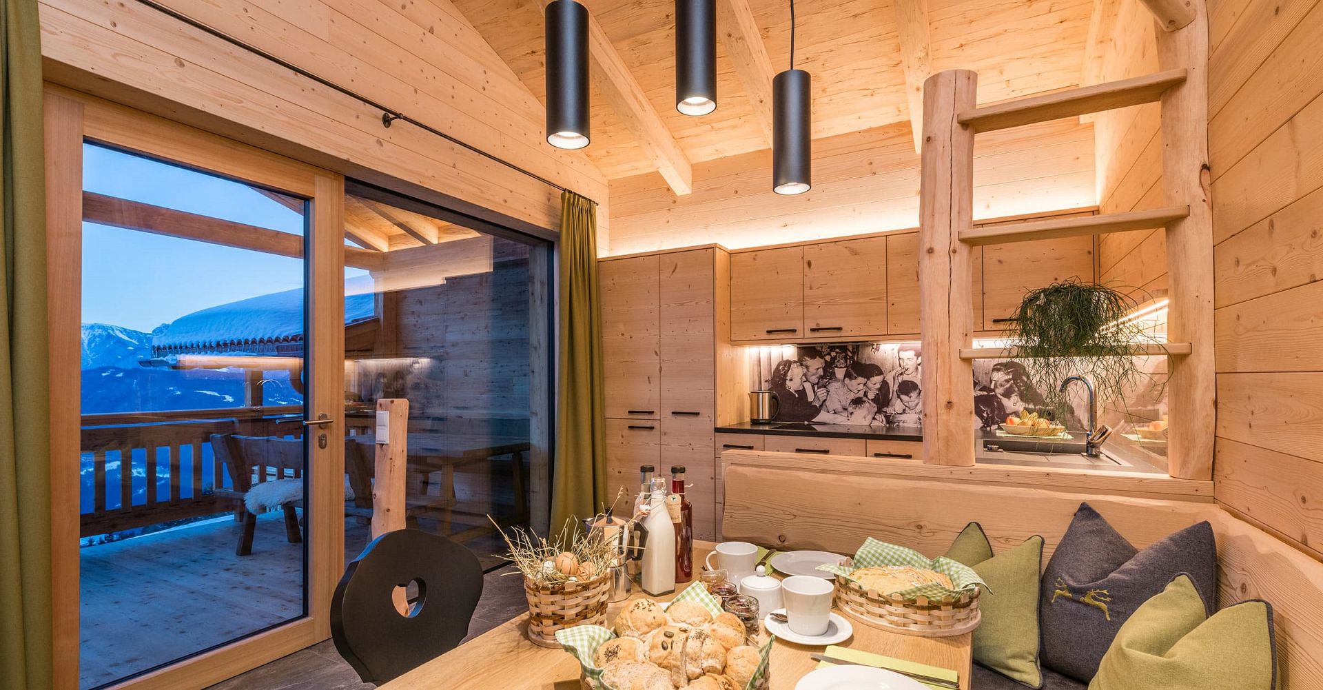 Bergchalet Feichterhof Ihre Chalets bei Brixen Südtirol Urlaub in den Dolomiten im Eisacktal Unterkunft (1)