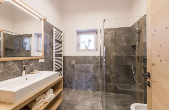 Chalet alpino Feichterhof | Tiles - Bressanone 14